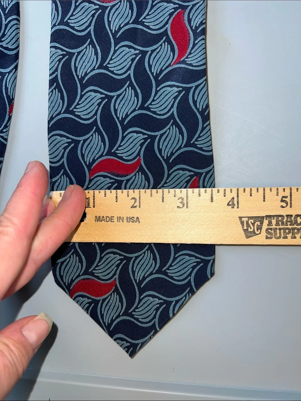 Vintage RARE Pierre Balmain Navy Tie with Light Blue Waves and Red Highlights 57